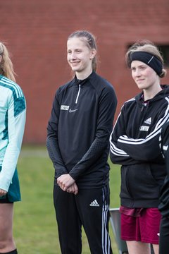 Bild 41 - Co-Trainerin der Frauen Nationalmannschaft Britta Carlson in Wahlstedt